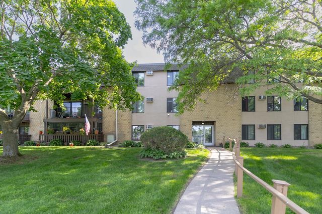 3431 Kent Street 708, Shoreview, MN 55126