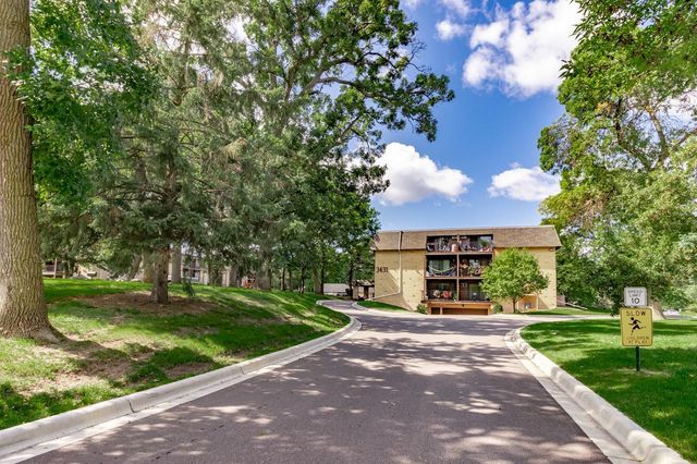 3431 Kent Street 708, Shoreview, MN 55126