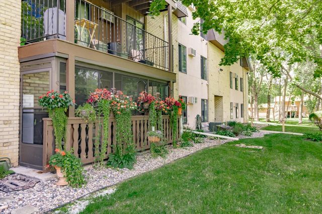 3431 Kent Street 708, Shoreview, MN 55126