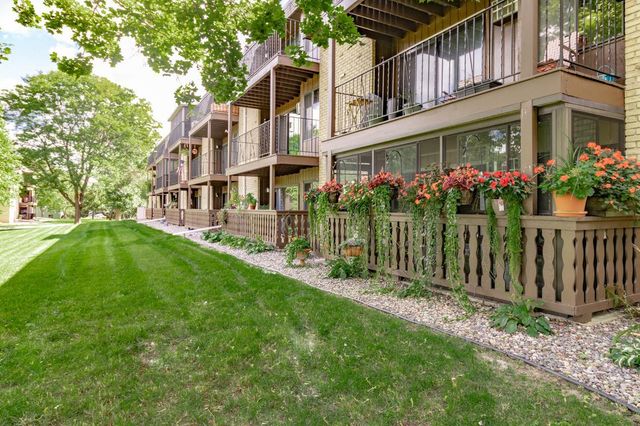 3431 Kent Street 708, Shoreview, MN 55126