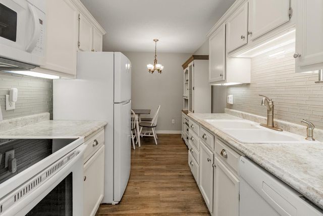 3431 Kent Street 708, Shoreview, MN 55126
