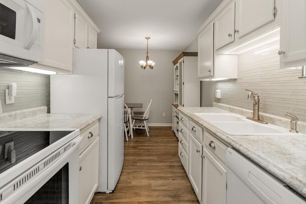 3431 Kent Street 708, Shoreview, MN 55126 — photo 4