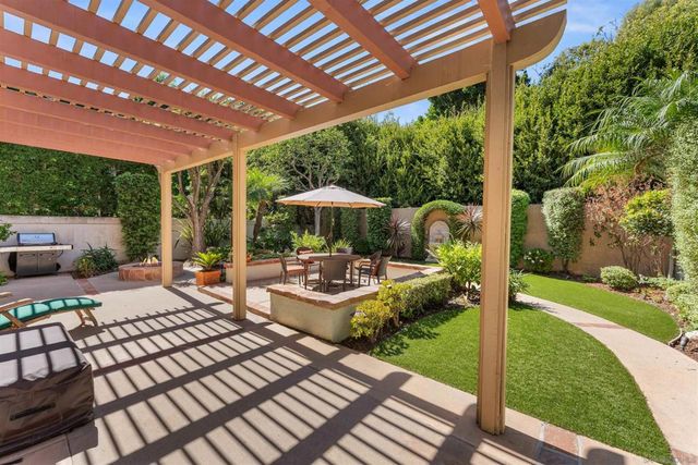 9744 Claiborne Square, La Jolla, CA 92037