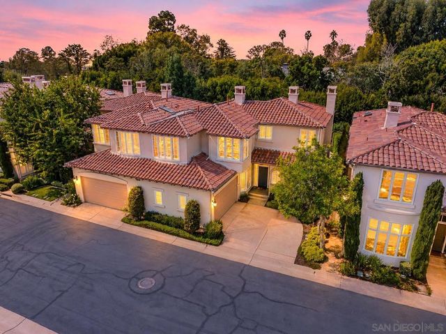 9744 Claiborne Square, La Jolla, CA 92037