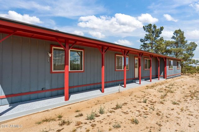 48234 N 513TH Avenue, Aguila, AZ 85320