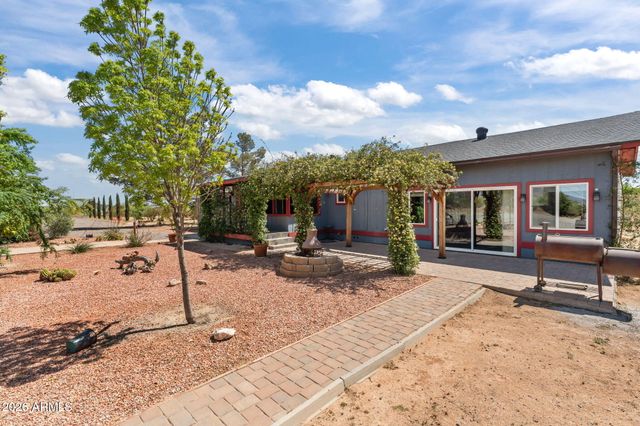 48234 N 513TH Avenue, Aguila, AZ 85320