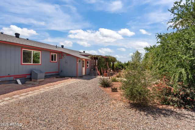 48234 N 513TH Avenue, Aguila, AZ 85320