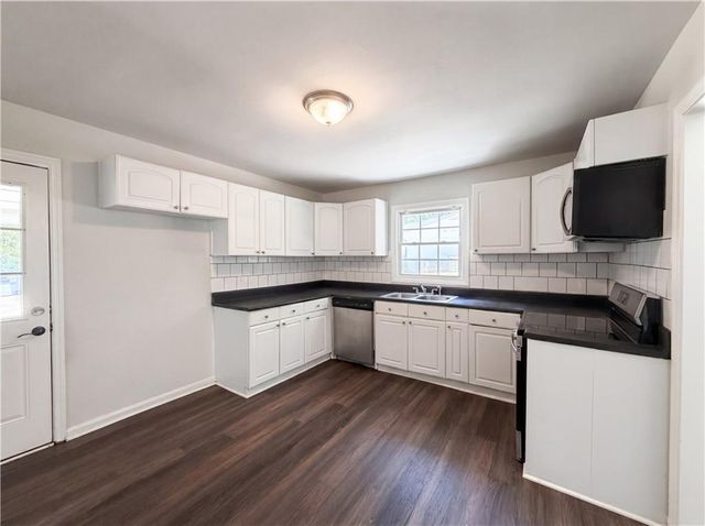 2650 Oxbow Way SW, Marietta, GA 30008