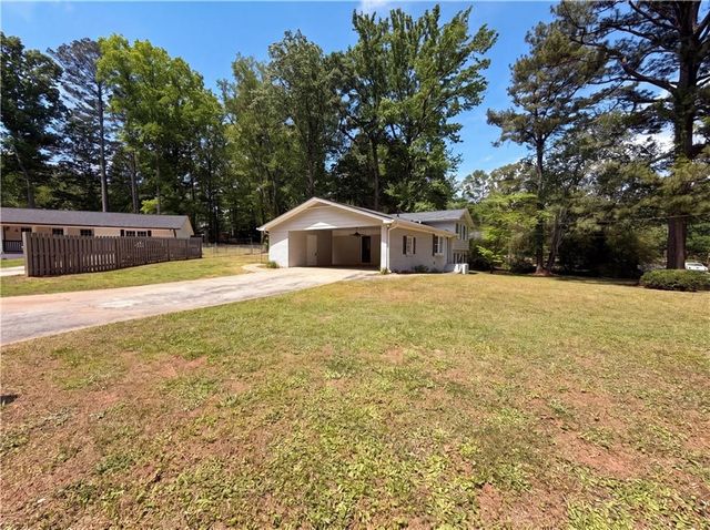 2650 Oxbow Way SW, Marietta, GA 30008
