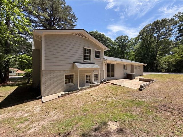 2650 Oxbow Way SW, Marietta, GA 30008