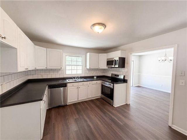 2650 Oxbow Way SW, Marietta, GA 30008