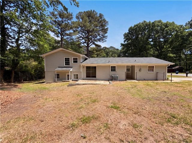 2650 Oxbow Way SW, Marietta, GA 30008