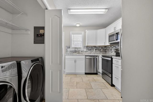 200 Pine Forest 3-B, Maumelle, AR 72113