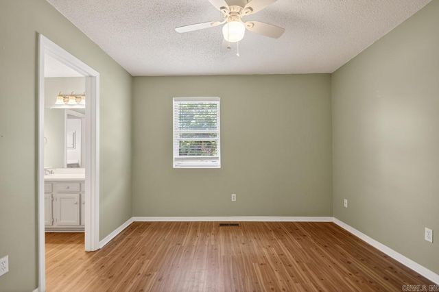 200 Pine Forest 3-B, Maumelle, AR 72113