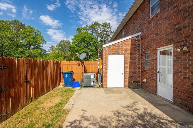 200 Pine Forest 3-B, Maumelle, AR 72113