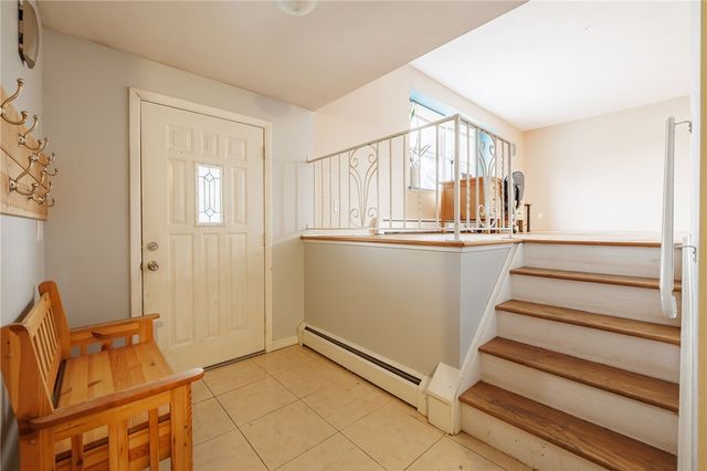 32 Black Walnut Drive, Greece, NY 14615