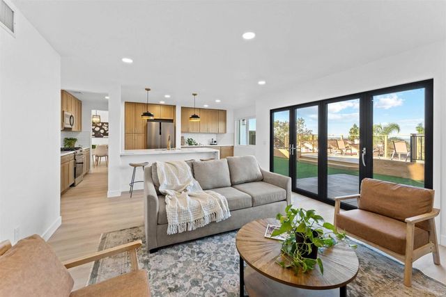 14442 Calle Nublado, San Diego, CA 92129