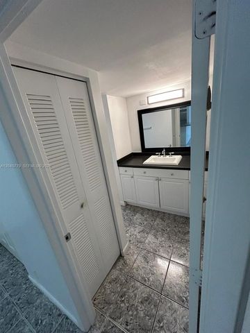 10765 Cleary Blvd 109, Plantation, FL 33324