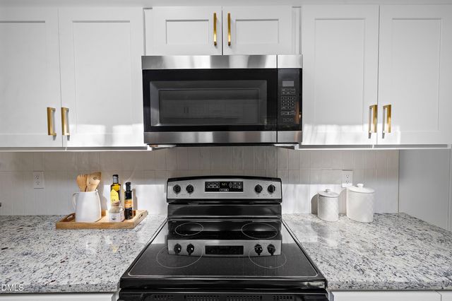 113 Pineview Drive, Louisburg, NC 27549