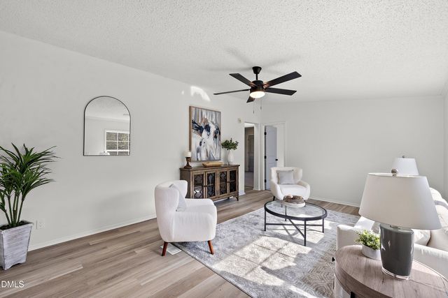 113 Pineview Drive, Louisburg, NC 27549