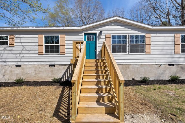 113 Pineview Drive, Louisburg, NC 27549