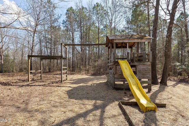 113 Pineview Drive, Louisburg, NC 27549