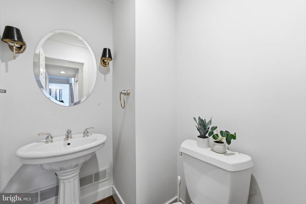 30 GREYTHORNE WOODS CIR, WAYNE, PA 19087 — photo 5