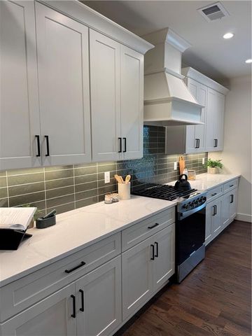 545 Warren Avenue, Scottdale, GA 30079