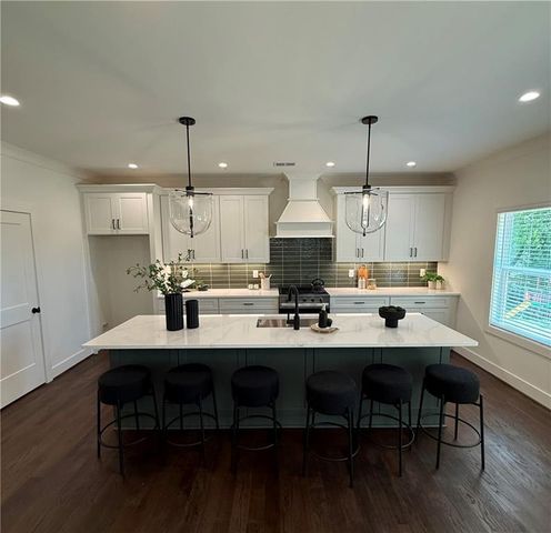 545 Warren Avenue, Scottdale, GA 30079