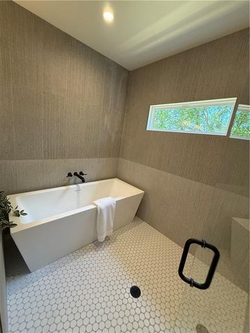 545 Warren Avenue, Scottdale, GA 30079