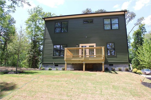 545 Warren Avenue, Scottdale, GA 30079