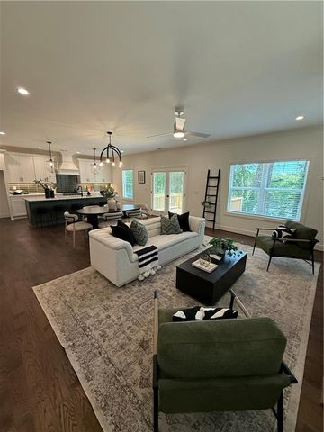 545 Warren Avenue, Scottdale, GA 30079