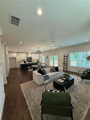 545 Warren Avenue, Scottdale, GA 30079