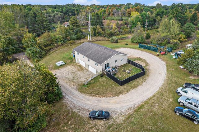 l10497 S Jackson Road, Cement City, MI 49233