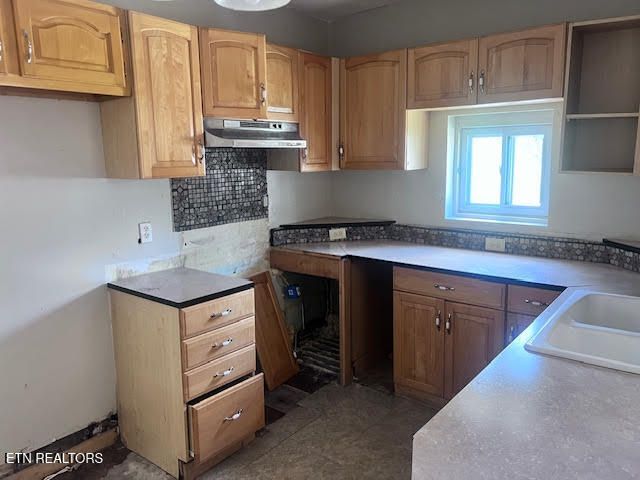 576 HWY 70, Lenoir City, TN 37771
