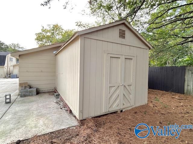 318 Graycroft Drive, Huntsville, AL 35802