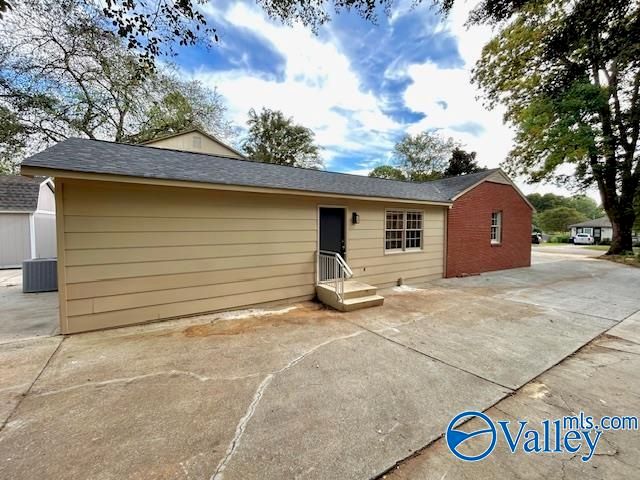 318 Graycroft Drive, Huntsville, AL 35802