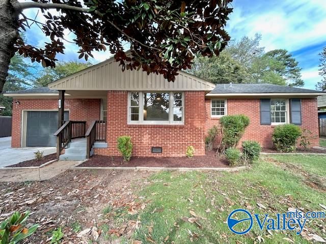 318 Graycroft Drive, Huntsville, AL 35802