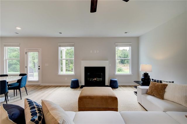 141 Dohrn Drive, Loganville, GA 30052