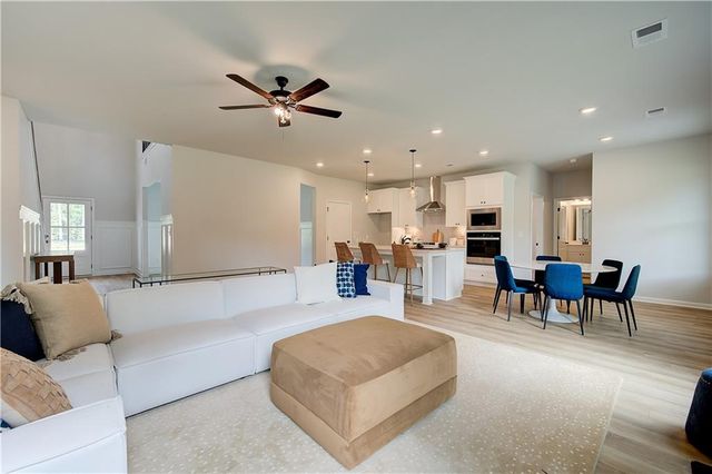 141 Dohrn Drive, Loganville, GA 30052
