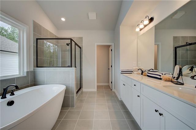 141 Dohrn Drive, Loganville, GA 30052