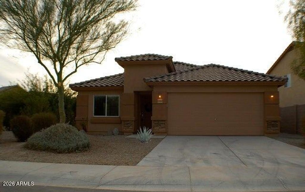 28066 N SUPERIOR Road, San Tan Valley, AZ 85143