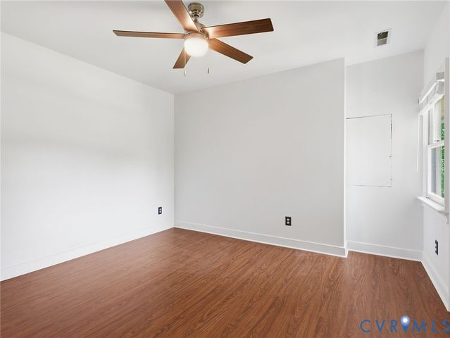 13905 Old Hampstead Ln, Chester, VA 23831