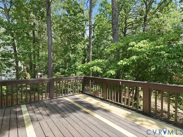 13905 Old Hampstead Ln, Chester, VA 23831