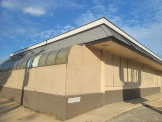 3200 W Columbus Avenue, Chicago, IL 60652