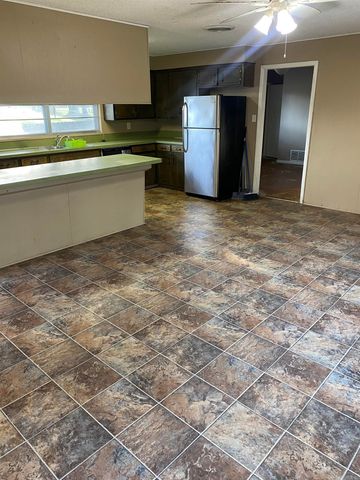 708 Cherry Lane, Malvern, AR 72104