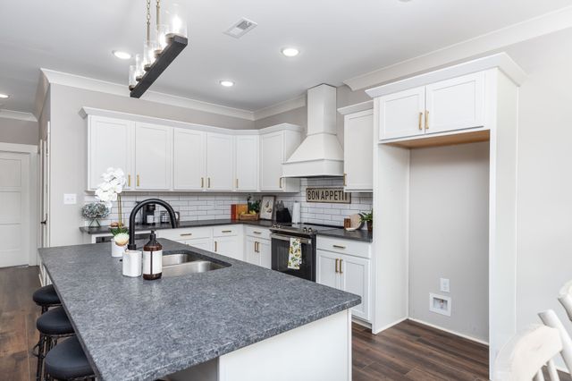 2522 Golden Trout Drive, Knoxville, TN 37920