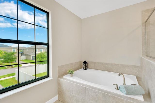 10004 CELTIC ASH DRIVE, Ruskin, FL 33573