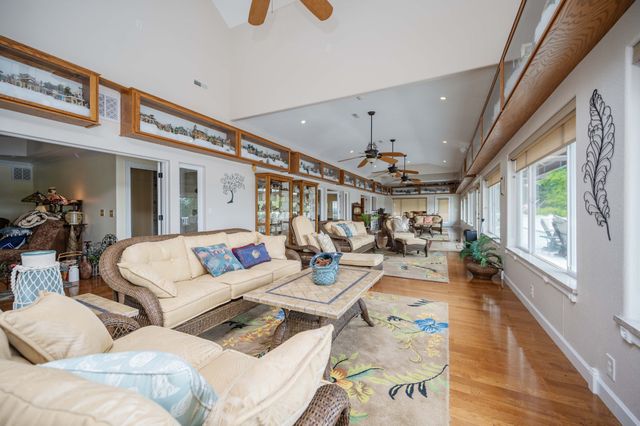 627 Eastbrook Rd, Estill Springs, TN 37330