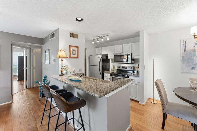 115 112TH AVENUE NE 715, St Petersburg, FL 33716